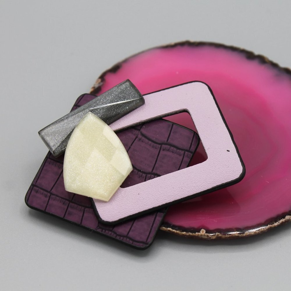 Jewelry pin brooch art artist geometric purple white leather fashion new